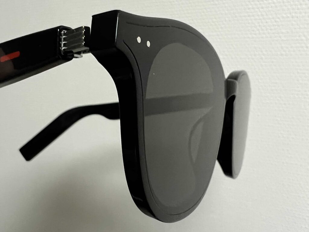 HUAWEI Eyewear IIの写真(斜めから)