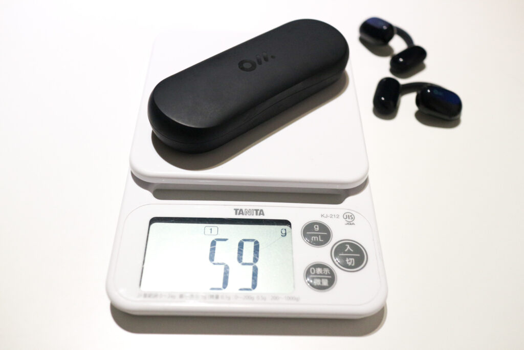 Oladanceの充電ケースの重さ
