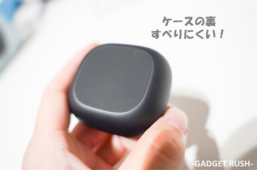 ANKER SoundCore P40iのケースの裏