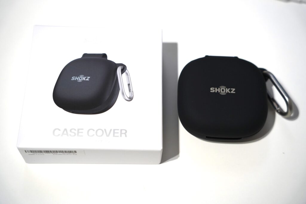 OpenFit 2+のシリコンケースと箱